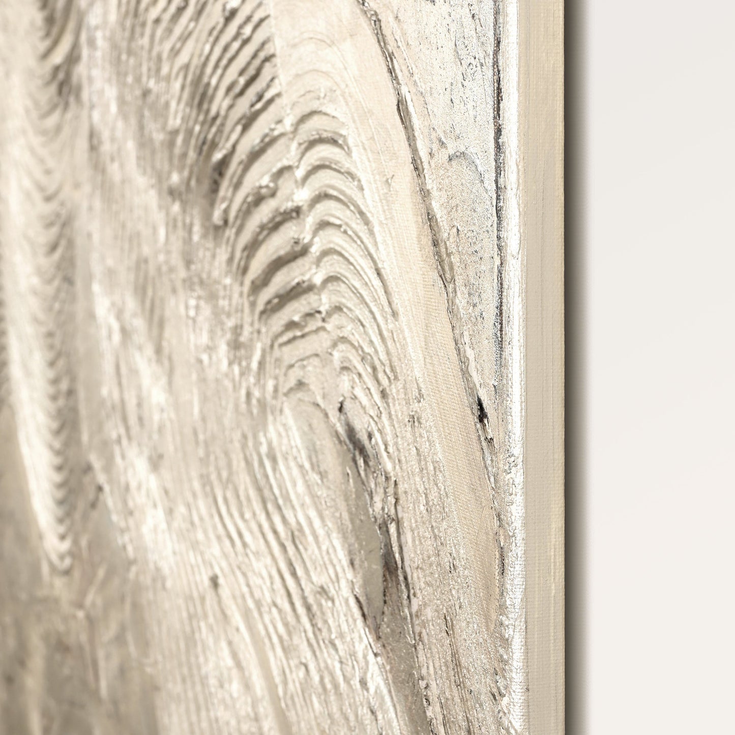 Metallic Silver | DESIGN TAULU