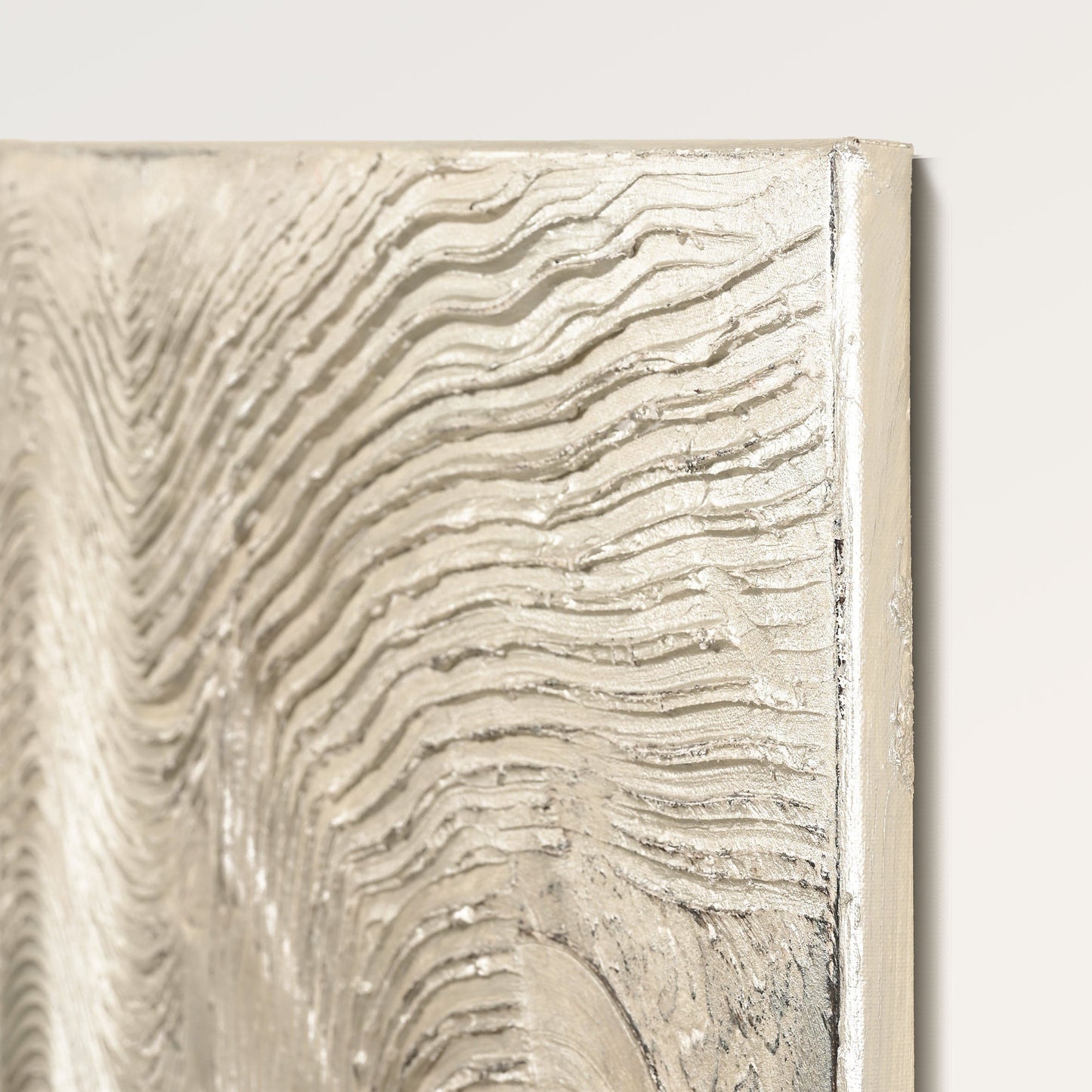Metallic Silver | DESIGN TAULU